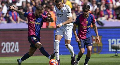 Barcelona, El Clasico'da kazandı, farkı 7'ye çıkardı