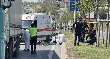 Başakşehir'de yolun karşısına geçerken tır çaptı: Olay yerinde hayatını kaybetti