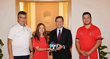 Başkan Aras, dünya rekoru kıran okçuları ağırladı