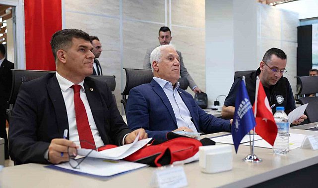 Başkan Bozbey; "Bursalıların da çalışma arkadaşlarımızın da haklarını koruyoruz"