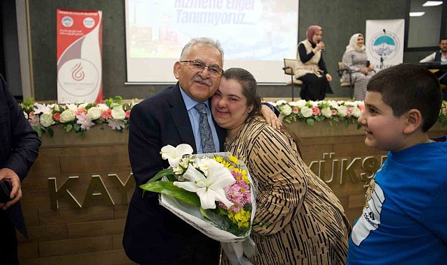 Başkan Büyükkılıç, engelliler için özel hizmetleri sıraladı