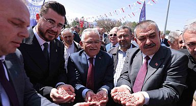 Başkan Büyükkılıç'tan Dünya Çiftçiler Günü'nde 1 milyar TL'lik güçlü mesaj