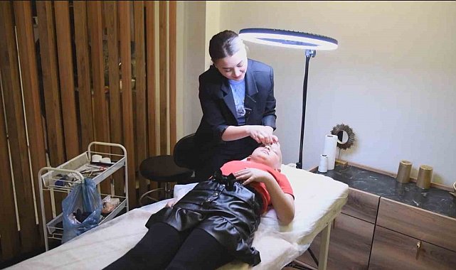 Başkan Çenet sözünü tuttu, Aysima saçlarına kavuştu