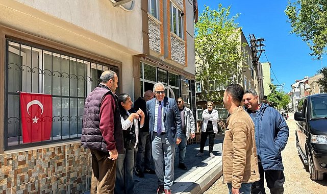 Başkan Mirza, Çınarlı Mahallesi'ndeki yol ve kaldırım çalışmalarını inceledi