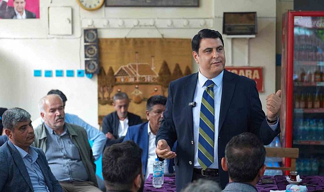 Başkan Yılmaz, Karşıyaka'da esnaf ve vatandaşlarla bir araya geldi