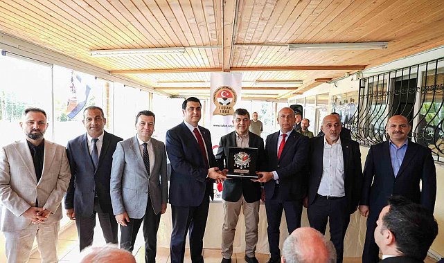 Başkan Yılmaz'dan teknik adamlara moral ziyareti