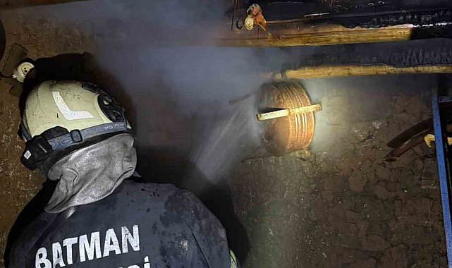 Batman'da ahır yangını