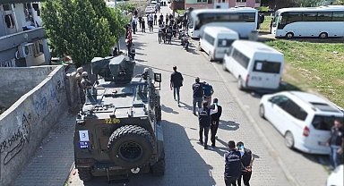 Batman'da zehir tacirlerine büyük darbe: 15 adrese eş zamanlı baskın, 18 tutuklama