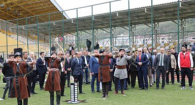 Bayburt'ta 19 Mayıs Atatürk'ü Anma, Gençlik ve Spor Bayramı kutlandı