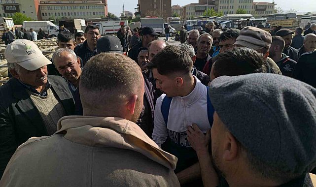 Bayrama sayılı günler kala küçükbaş kurbanlıklarda pazarlıklar kızıştı