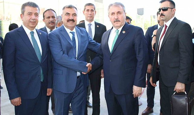 BBP Genel Başkanı Destici, kanaat önderi Arslan ile bir araya geldi