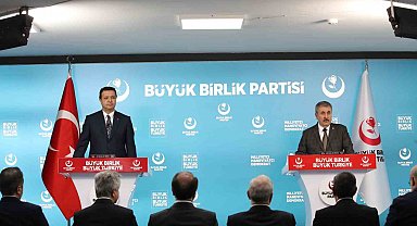BBP Genel Başkanı Destici, Saadet Partisi Genel Başkanı Arıkan ile bir araya geldi