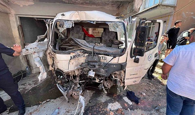 Belediye çalışanları faciadan döndü