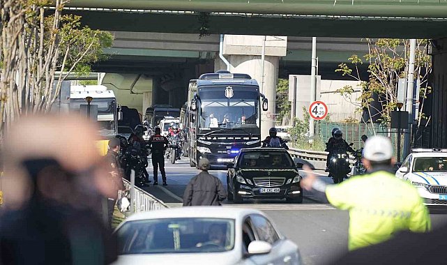 Beşiktaş, derbi için Ülker Stadyumu'na geldi