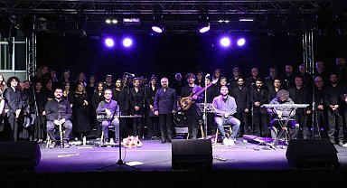 BEUN'da "Akademinin Sesi Korosu" ile ömürlük şarkılar seslendirildi