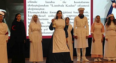 BEUN'de Hemşirelik Haftası'na özel tarihi defile