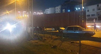 Beylikdüzü'nde kontrolden çıkan tır ortalığı birbirine kattı: 1 ölü, 2 yaralı