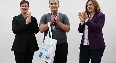 Beylikdüzü'nün özel sporcuları turnuvada ter döktü