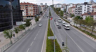 Bilecik Belediyesi'nden yaya geçişi ve orta refüjlerin korunması için uyarı