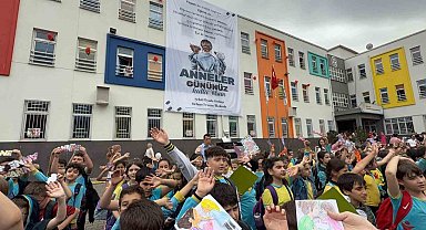 Bin 100 öğrenciden anneleri ağlatan sürpriz