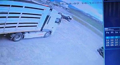 Bingöl'de iki araç çarpıştı: 2'si ağır 7 yaralı