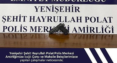 Bingöl'de ruhsatsız silah ele geçirildi