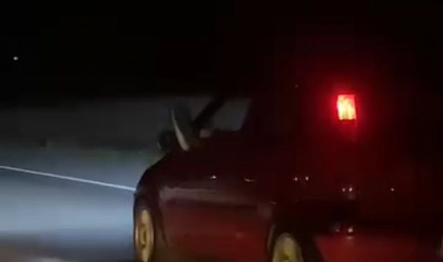 Bir ayağı camda bir ayağı gazda yolculuk kamerada