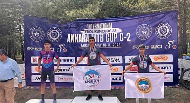 Bisiklette Kayseri'ye iki madalya
