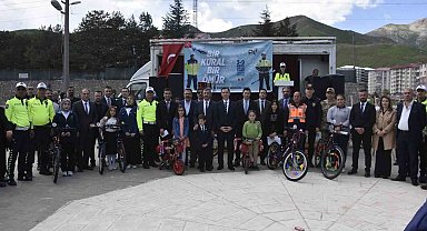Bitlis'te Trafik Güvenliği Haftası etkinliği