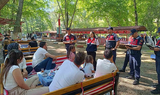 Bozdoğan'da jandarma ekiplerinden bilgilendirici devriye