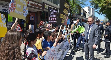 Bulanık'ta 'Trafik Güvenliği Haftası' etkinliği