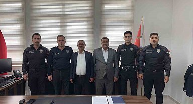 Bulanık'ta devriye atarken hayat kurtaran polislere teşekkür ziyareti