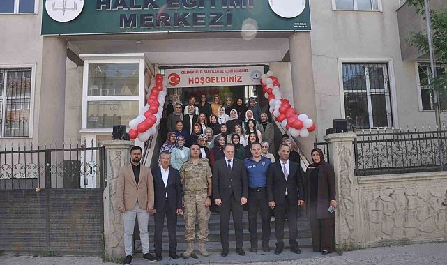 Bulanık'ta yıl sonu sergisi