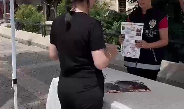 Bursa polisi vatandaşları dolandırıcılık olaylarına karşı bilgilendirdi