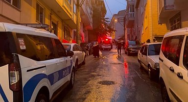 Bursa'da 1 kişinin hayatını kaybettiği yangın anı kameraya yansıdı