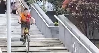 Bursa'da 10 yaşındaki çocuğun cesareti nefes kesti