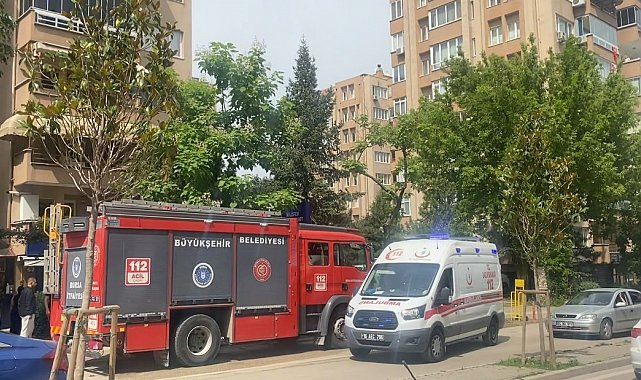 Bursa'da 8 katlı binada yangın paniği