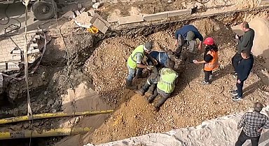 Bursa'da altyapı çalışmaları sırasında toprak altında kalan işçi ağır yaralandı