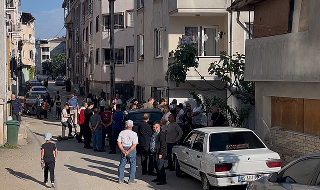 Bursa'da çöp atma kavgası: 1'i ağır 3 yaralı