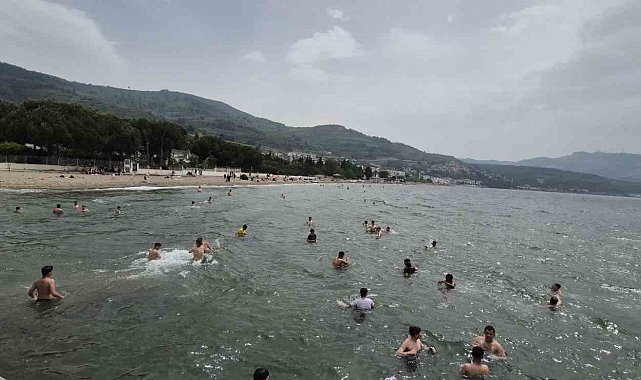 Bursa'da deniz sezonu erken açıldı