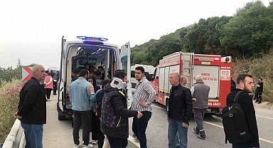 Bursa'da feci kaza: Kazayı bırakıp birbirlerine girdiler