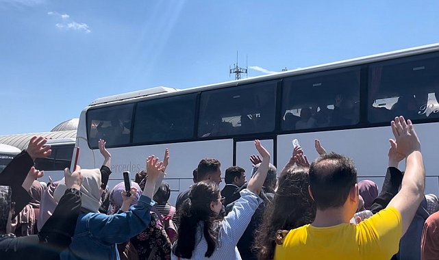 Bursa'da ilk hac kafilesi dualarla yola çıktı