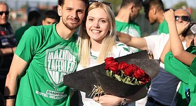 Bursa'da maç sonu evlenme teklifi