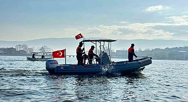 Bursa'da Uluabat Gölü'nde büyük operasyon...30 kişi suçüstü yakalandı