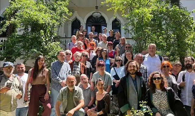 Büyükada "Azmanbüs" protestosu davasında aktivistler hakim karşısına çıktı