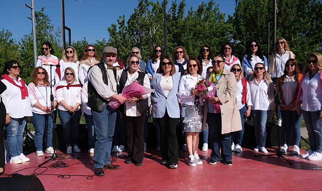 Büyükçekmece'de Anneler Günü coşkuyla kutlandı