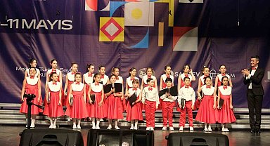 Büyükşehirin çocuk korosuna "Ritmik Uyumda Başarı Ödülü"