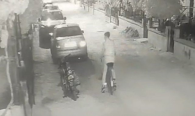 Çaldığı bisikleti beğenmeyince bırakıp motosikleti götürdü