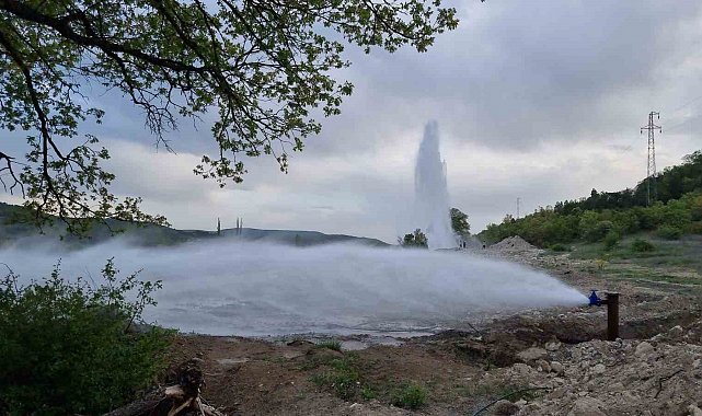 Çamlıca Barajı çalışmalarında sulama tesisatı denemelerinde kartpostallık görüntüler oluştu