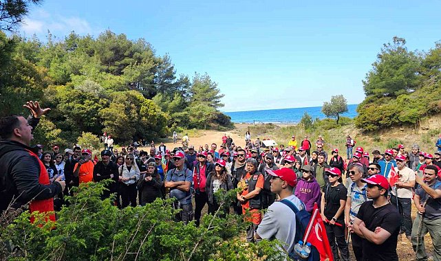 Çanakkale'de 'Zığındere Harp Yolu Şehitlere Saygı Yürüyüşü' gerçekleştirildi